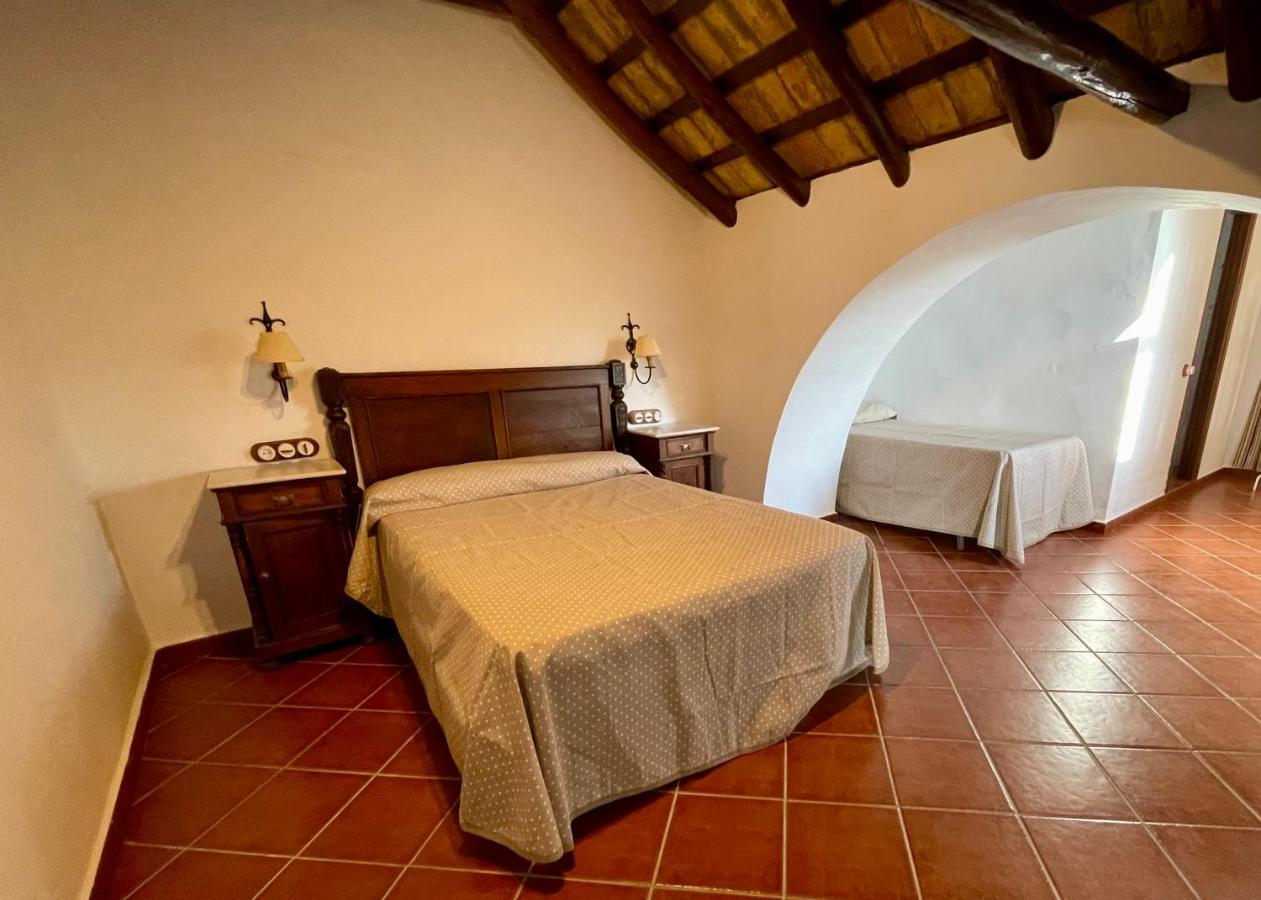 Cortijo Donana Villa La Puebla de Cazalla Luaran gambar
