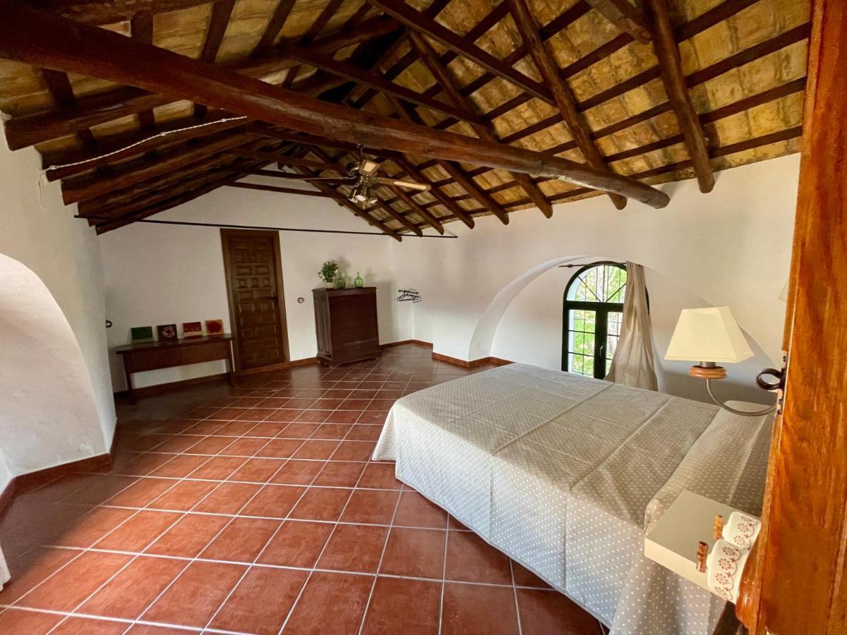 Cortijo Donana Villa La Puebla de Cazalla Luaran gambar